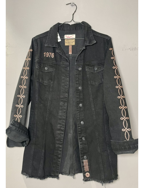 Jean jacket with gold details