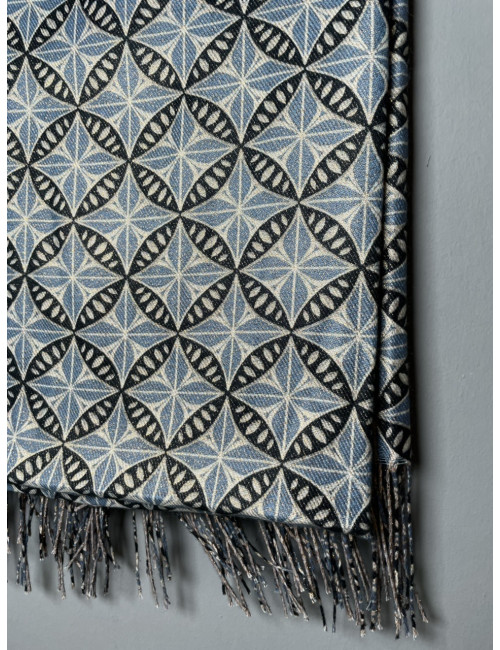 Glammy scarf
